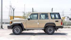 Toyota Land Cruiser 70 Série LC 76 LX 2026, 0 km, 5 places, 4 cylindres, 200-299 ch, transmission manuelle - Product Image 6