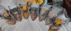 Cabezas de vaca de madera hechas a mano y pintadas a mano, adecuadas para colgar en la pared, ideal para reventa en tiendas caseras - Product Image 6