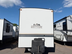 Nuevo y Limpio: Casa Prefabricada Forest River Cedar Creek 40CRS 2021 - Product Image 1
