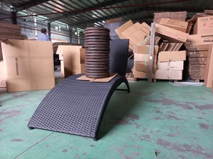 Nueva llegada muebles de exterior impermeable 5cm Luna cama ratán tumbona asiento cojín hecho en Vietnam para uso en piscina - Product Image 6