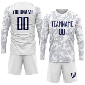 Ensembles de maillots et shorts de football avec logo à sublimation personnalisée 100% polyester uniformes de football respirants à séchage rapide pour hommes - Product Image 3