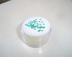 100% gemas facetadas de Esmeralda redondas naturales de más de 1/2 quilates, piedras preciosas verdes de alta calidad de 1,5mm cada una - Product Image 4