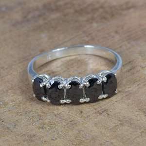 Bague en argent sterling 925 avec onyx noir facetté, bijoux en pierres précieuses faits à la main, bague élégante et audacieuse, cadeau pour femme - Product Image 1