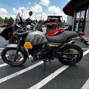 100% Ventes garanties Nouveau 2025 Royals Enfields Scram 411 411cc 1 cylindre 4 temps Moto de rue prête à exporter dans le monde entier - Product Image 3