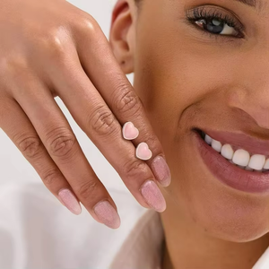 Boucles d'oreilles en forme de cœur en coquille de conque rose naturelle, coquille de conque rose en forme de cœur, pierres précieuses opales roses pour la fabrication de bijoux - Product Image 2