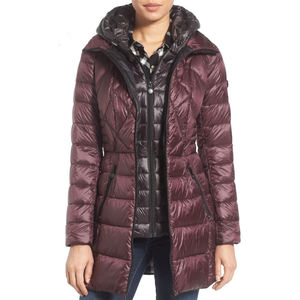Manteau matelassé chauffant d'hiver pour femmes longueur régulière imperméable et coupe-vent en nylon et tissu de toile chapeau détachable - Product Image 1