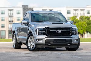 Voiture d'occasion fiable 2024 Fo-rd F-150 XL 4x4 - Product Image 1