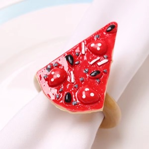 Servilletero con diseño de pizza, accesorio de Decoración de mesa divertido y único para fiestas y eventos de comedor en casa, aspecto elegante peculiar y juguetón - Product Image 3