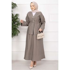 Ensemble veste et jupe en vison rayé avec garniture et boutons décoratifs - Product Image 5