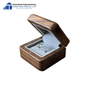 Best-seller Coffret cadeau en bois exclusif Emballage carré fait main pour bijoux avec logo personnalisé Fabriqué au Vietnam - Product Image 2