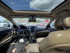 Voiture d'occasion de qualité abordable, Hyundai Azera Limited 2014, conduite à gauche - Product Image 4