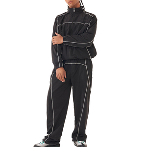 Venta al por mayor de ropa de calle informal para hombre fabricante atlético de nailon reflectante cremallera chándal para hombre chaqueta a rayas chándal - Product Image 2