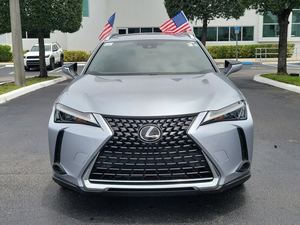 SUV hybride UX 250h FWD d'occasion 2023 - Product Image 3