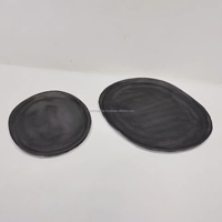 Ensemble de 2 plateaux décoratifs ovales plaqués or, design minimaliste pour la décoration de la maison