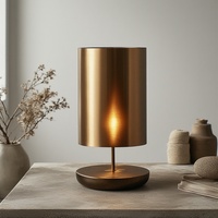 Lampe de table moderne en laiton élégante abat-jour en tissu blanc écologique éclairage de décoration intérieure pour chambre salon bureau d'étude exclusif