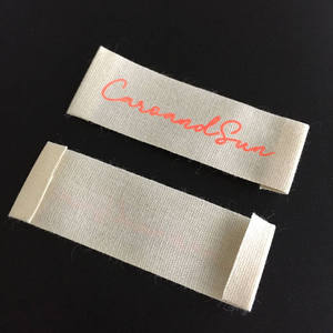 Étiquettes de vêtements en gros OEM 2026, étiquettes de vêtements personnalisées, étiquettes de vêtements pliées au centre, étiquettes tissées pour chemises, étiquettes de taille pour le cou - Product Image 5