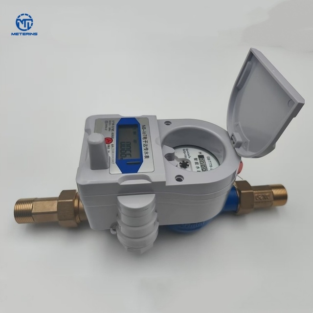 Residential Digital Prepaid IC Card Water Meter Stainless Steel Plastic Construction Compact Design Easy Reading Water