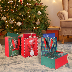 Classic Christmas Snowman Recyclable Paperboard Gift Bags with <b>Flat</b> Handles Glitter Coated for Holiday Exhibition Presents - Product Image 1
