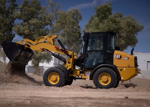 รถตักล้อยาง CAT 906 เครื่องยนต์ดีเซล กำลังขับ 73 แรงม้า รถตักขนาดเล็ก - Product Image 2