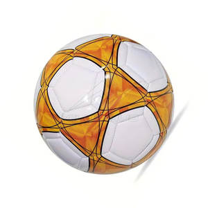 Balones de Fútbol de PVC/PU de Alta Calidad Hechos en Pakistán con Logotipo y Colores Personalizados, para Entrenamiento, Promocionales, Nuevo, Servicio OEM - Product Image 2