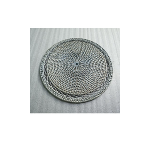 Beau plateau en rotin fabriqué à la main pratique pour tout espace Plateau en rotin durable naturel article de décoration intérieure - Product Image 1