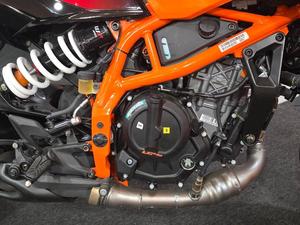 Grandes Ofertas en Nuevas Motocicletas Deportivas 390 Dukes ABS de 373cc Disponibles para la Venta y Listas para Exportar - Product Image 6