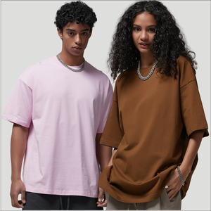 HONFIT Logo personalizzato di alta qualità Streetwear oversize girocollo T-Shirt da uomo 230Gsm cotone 100% Wash tinta unita T-Shirt da uomo - Product Image 1