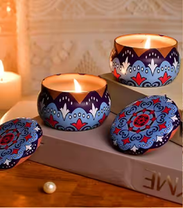 Tarros modernos de oro y cobre para velas de cristal con elegante tapa inclinada Diseño contemporáneo único Precios al por mayor disponibles - Product Image 2