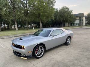 Dodge Challenger GT 2022 de lujo, usado, a bajo precio, en venta. - Product Image 2