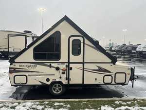 NUEVAS CASAS DE CAMPING PLEGABLES EN VENTA, TIPO HARD-SIDED, FOREST RIVER ROCK WOOD ESP A122THESP > 2018 - Product Image 3