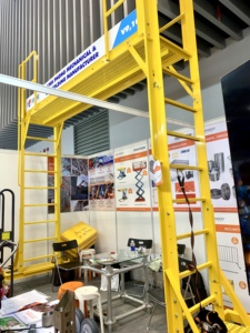 Vietnam-Made Industrial Metal Rolling Working <b>Platform</b> <b>Ladder</b> for Supermarket and Warehouse Use - Product Image 3