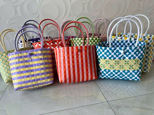 Sac en plastique imprimé personnalisé, design élégant et attrayant pour la promotion de la marque, le commerce et les événements - Product Image 5