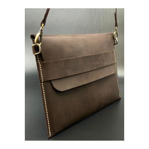 Borsa da appendere Macbook da 13 "compatibile con aria e Pro in vera pelle nera per Laptop e custodia per documenti