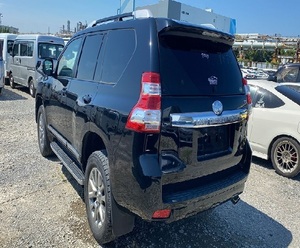 Toyota Land Cruiser Prado d'occasion en excellent état - Product Image 6