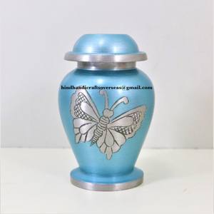 Vente en gros Mini urne funéraire souvenir ailes d'ange Capacité de 3 pouces cubes Urnes à jeton pour enfants pour bébés et funérailles - Product Image 3