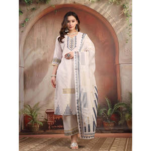 ชุดคุรตะผ้าฝ้ายสีขาวสำหรับผู้หญิง พร้อมผ้าคลุมไหล่ปักลาย แขนสามส่วน - Product Image 1