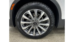 Chevrolet Blazer Premier FWD 2023 Usado en Buen Estado - Product Image 2