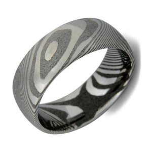แหวนแต่งงานทำจากเหล็กดามัสกัสใช้ได้ทั้งชายและหญิงแหวนหมั้นทำจากสเตนเลสงานทำมือสั่งทำเครื่องมืองานไม้ - Product Image 1