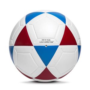 Pallone da calcio laminato in PU regolare con Logo personalizzato per la formazione scolastica, le sessioni di Club o le attività sportive di classe PE - Product Image 4