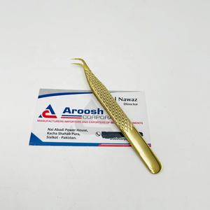 Pince à épiler en or de type J, pince à épiler professionnelle de haute qualité en acier inoxydable pour extensions de cils, poignée diamantée, inclinée, durable - Product Image 5