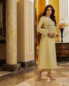 Designer de mariée Lehnga Choli pour la fête porter une broderie lourde Multi couleur mariage Lehenga Choli pour les femmes à la vente en gros 0180 - Product Image 3