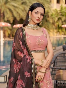Lehenga Choli de Poliéster Bordado en Rosa Polvoriento, Largo hasta el Suelo, con Blusa a Juego, Dupatta Floral, Secado Rápido, Elegante para Ocasiones Festivas - Product Image 4