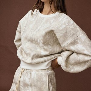 Sudadera de camuflaje personalizada de fábrica para mujer sudadera de manga larga con cuello redondo de gran tamaño al por mayor - Product Image 2