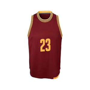 Conjuntos de Camisetas y Pantalones Cortos de Baloncesto Personalizados con Impresión Digital, Transpirables, Antibacterianos, de Secado Rápido, Servicio OEM, 100% Poliéster - Product Image 5