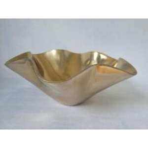 Cuenco de servicio de latón de lujo para soluciones de comedor elegantes y duraderas con detalles hechos a mano y diseño elegante - Product Image 4