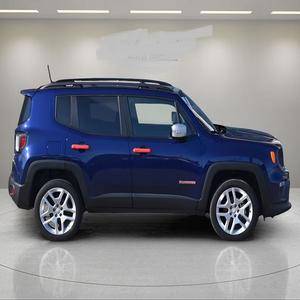 2021 Jeep Renegade Latitude 4X4 FWD 1-4 Cilindro SUV automático con asientos de cuero Coche de 5 asientos de alto estándar - Product Image 2