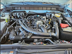 Vehículo Utilitario Todoterreno 4x4 de Estilo Retro 2025 con Características Modernas - Product Image 4