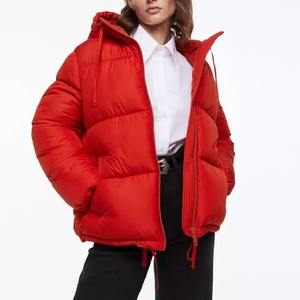 Chaqueta acolchada de invierno gruesa y pesada personalizada 2022 para hombre, abrigo de burbujas de invierno cálido con cuello levantado, soporte dorado para el clima - Product Image 3