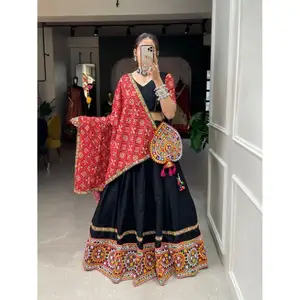 Lehenga choli ชุดปาร์ตี้เซ็กซี่ผ้าฝ้ายคุณภาพพรีเมี่ยมพร้อม dupatta กับ gamthi และกระจกทำงานผู้หญิงแฟชั่น - Product Image 1