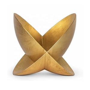 Figurine de gymnastique élégante Objet de table sculptural Accent unique pour les intérieurs modernes Espaces de bureau et affichage inspiré du fitness - Product Image 4